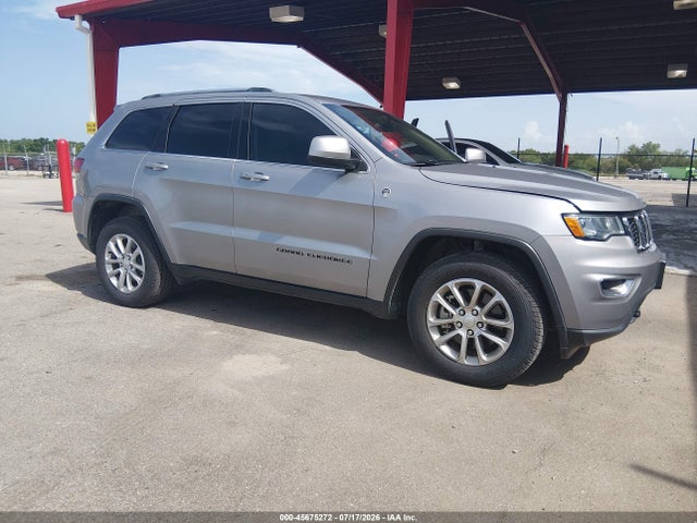 1C4RJFAG4MC725818 Jeep Grand Cherokee Laredo E 4x4