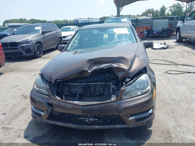 45675289 :رقم المزاد ، WDDGF8AB1EA914633 vin ، 2014 Mercedes-benz C 300 Sport 4matic مزاد بيع