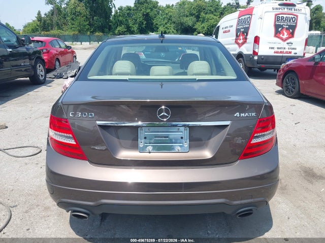 45675289 :رقم المزاد ، WDDGF8AB1EA914633 vin ، 2014 Mercedes-benz C 300 Sport 4matic مزاد بيع