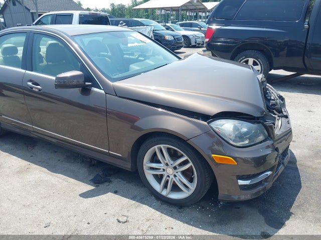 45675289 :رقم المزاد ، WDDGF8AB1EA914633 vin ، 2014 Mercedes-benz C 300 Sport 4matic مزاد بيع