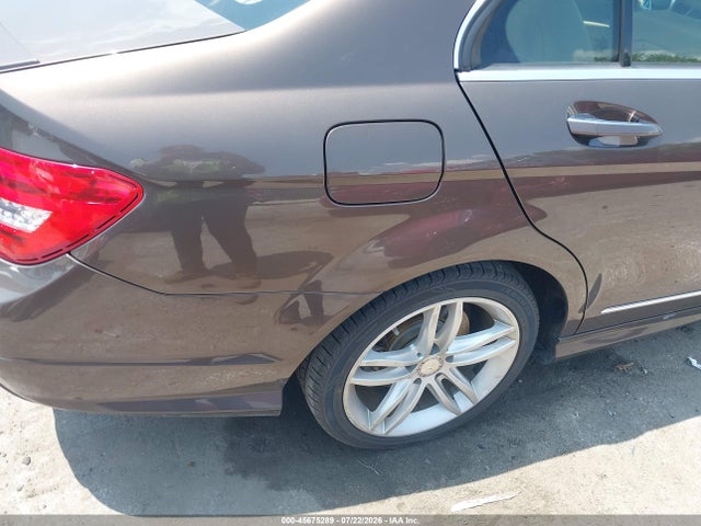 45675289 :رقم المزاد ، WDDGF8AB1EA914633 vin ، 2014 Mercedes-benz C 300 Sport 4matic مزاد بيع