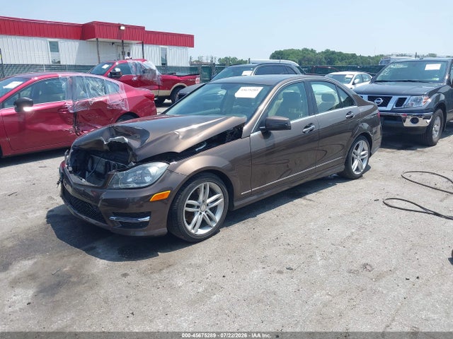 45675289 :رقم المزاد ، WDDGF8AB1EA914633 vin ، 2014 Mercedes-benz C 300 Sport 4matic مزاد بيع