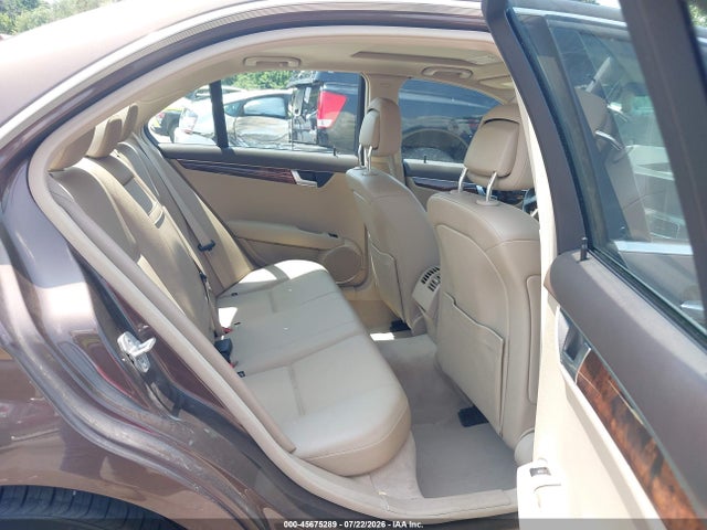 45675289 :رقم المزاد ، WDDGF8AB1EA914633 vin ، 2014 Mercedes-benz C 300 Sport 4matic مزاد بيع