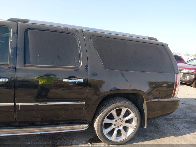 Aukcja sprzedaży 2013 Gmc Yukon Xl 1500 Denali, vin: 1GKS2MEF4DR302193, numer aukcji: 45675309