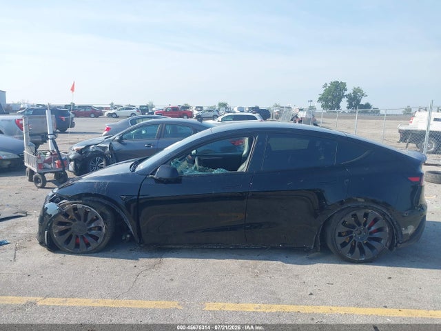 7SAYGDEF8PF875814 Tesla Model Y Performance Dual Motor All-wheel Drive