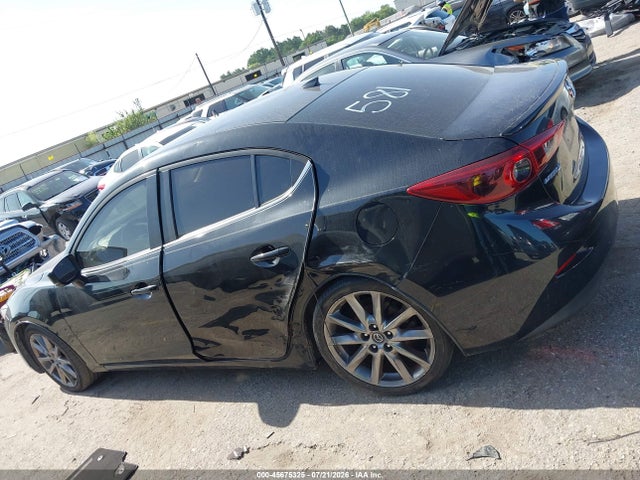 45675325 :رقم المزاد ، 3MZBN1W39JM205300 vin ، 2018 Mazda Mazda3 Grand Touring مزاد بيع