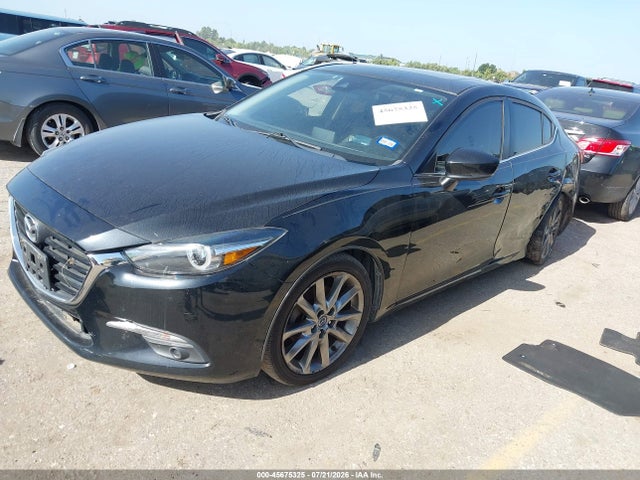 45675325 :رقم المزاد ، 3MZBN1W39JM205300 vin ، 2018 Mazda Mazda3 Grand Touring مزاد بيع