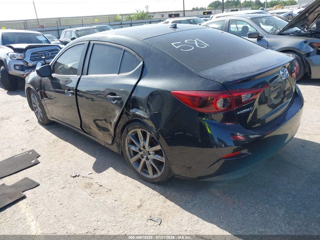 45675325 :رقم المزاد ، 3MZBN1W39JM205300 vin ، 2018 Mazda Mazda3 Grand Touring مزاد بيع