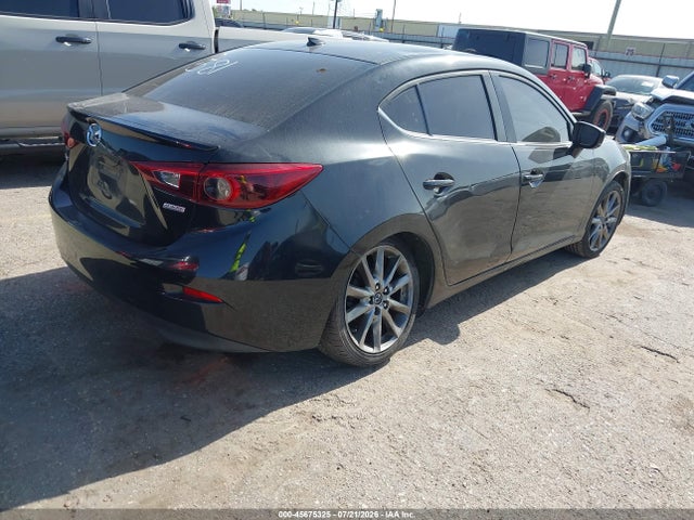 45675325 :رقم المزاد ، 3MZBN1W39JM205300 vin ، 2018 Mazda Mazda3 Grand Touring مزاد بيع