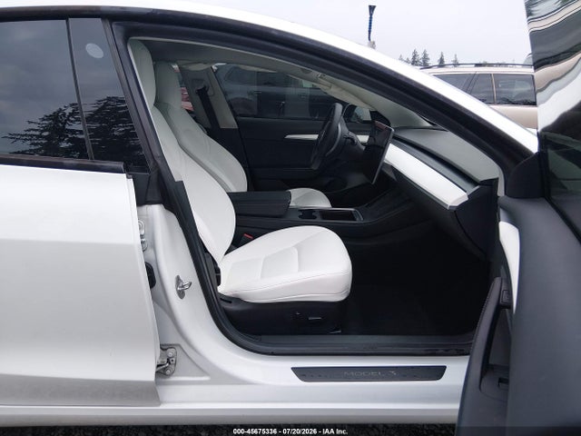 Продаж на аукціоні авто 2022 Tesla Model 3 Long Range Dual Motor All-wheel Drive, vin: 5YJ3E1EB6NF177708, номер лоту: 45675336