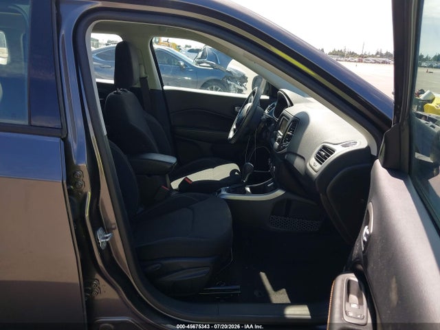 3C4NJCAB8JT408500 Jeep Compass Sport Fwd