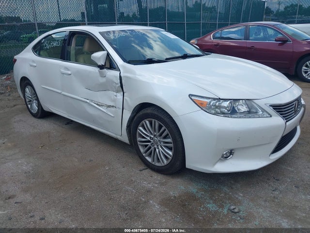 45675405 :رقم المزاد ، JTHBK1GG8F2198589 vin ، 2015 Lexus Es 350 مزاد بيع