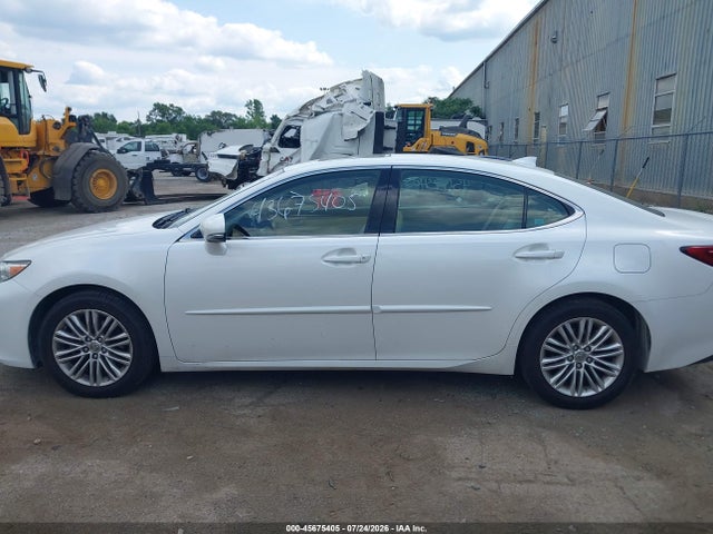 45675405 :رقم المزاد ، JTHBK1GG8F2198589 vin ، 2015 Lexus Es 350 مزاد بيع