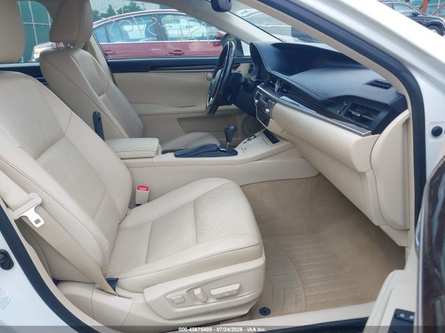 45675405 :رقم المزاد ، JTHBK1GG8F2198589 vin ، 2015 Lexus Es 350 مزاد بيع