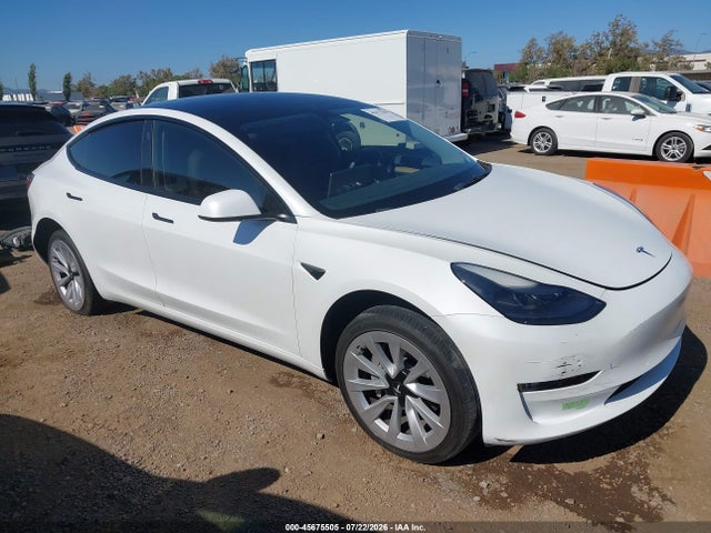 2022 Tesla Model 3 Rear-wheel Drive მანქანა იყიდება აუქციონზე, vin: 5YJ3E1EA2NF357419, აუქციონის ნომერი: 45675505