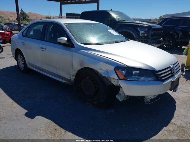 Volkswagen Passat 1.8t S 2015 1VWAT7A33FC041093 zdjęcie główne