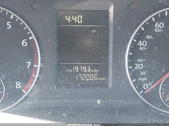 1VWAT7A33FC041093 Volkswagen Passat 1.8t S