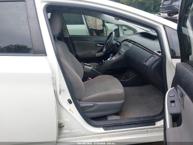 Продажа на аукционе авто 2015 Toyota Prius Three, vin: JTDKN3DU5F1889132, номер лота: 45675602
