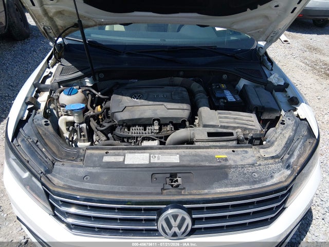 1VWBT7A36HC039958 Volkswagen Passat 1.8t Se