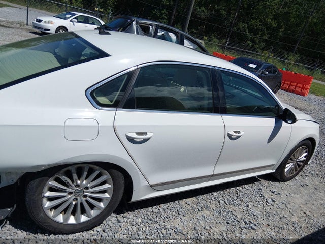 1VWBT7A36HC039958 Volkswagen Passat 1.8t Se
