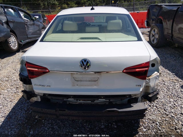 1VWBT7A36HC039958 Volkswagen Passat 1.8t Se