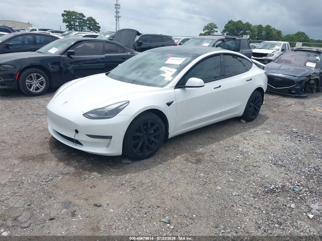 45675614 :رقم المزاد ، 5YJ3E1EB4NF271019 vin ، 2022 Tesla Model 3 Long Range Dual Motor All-wheel Drive مزاد بيع