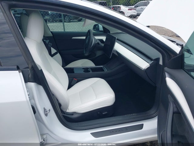 45675614 :رقم المزاد ، 5YJ3E1EB4NF271019 vin ، 2022 Tesla Model 3 Long Range Dual Motor All-wheel Drive مزاد بيع