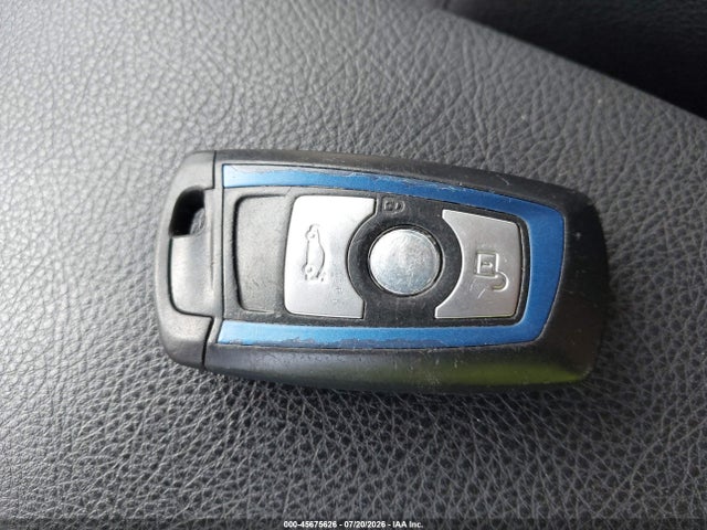 45675626 :رقم المزاد ، WBA3B5C50DJ598695 vin ، 2013 Bmw 328i Xdrive مزاد بيع