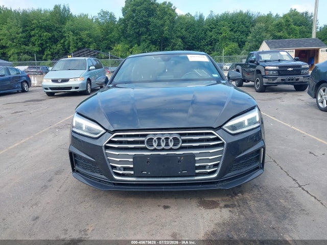 45675628 :رقم المزاد ، WAUENCF51JA060308 vin ، 2018 Audi A5 2.0t Premium مزاد بيع