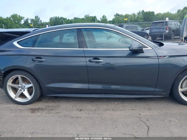 45675628 :رقم المزاد ، WAUENCF51JA060308 vin ، 2018 Audi A5 2.0t Premium مزاد بيع