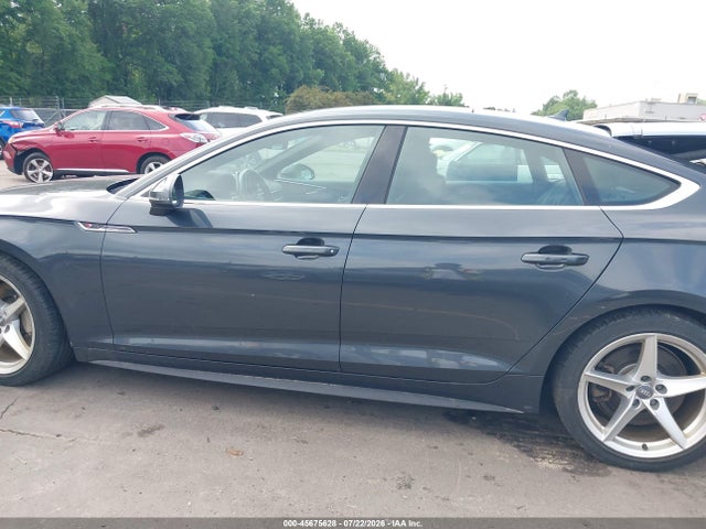 45675628 :رقم المزاد ، WAUENCF51JA060308 vin ، 2018 Audi A5 2.0t Premium مزاد بيع