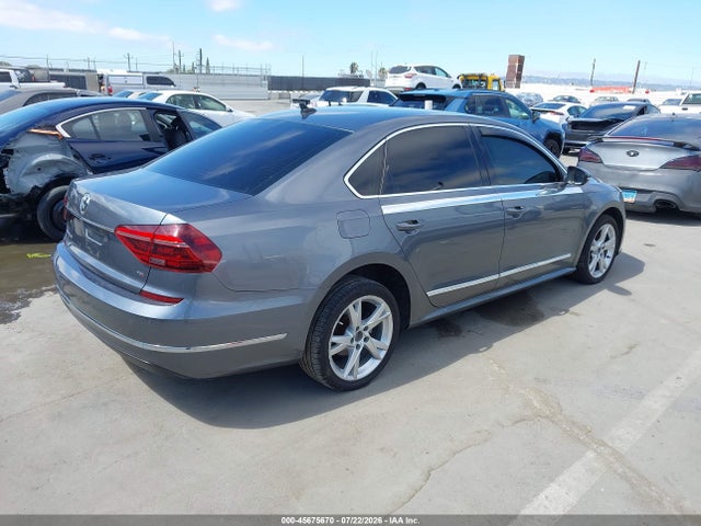 Volkswagen Passat 2.0t Se 2018 1VWBA7A32JC033005 Image 4
