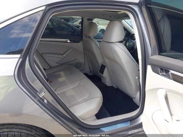 Volkswagen Passat 2.0t Se 2018 1VWBA7A32JC033005 Image 8