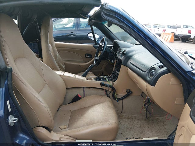 45675673 :رقم المزاد ، JM1NB353110204683 vin ، 2001 Mazda Mx-5 Miata Ls/special Edition مزاد بيع