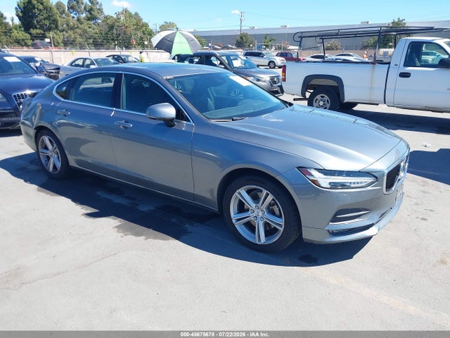 Volvo S90 T5 Momentum 2018 LVY982MK3JP025063 головне зображення