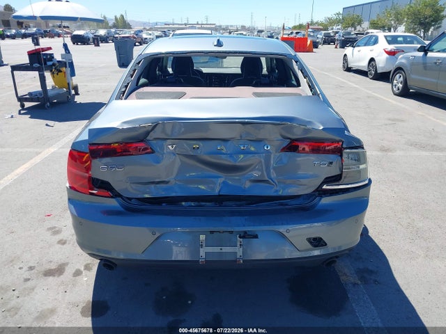 LVY982MK3JP025063 Volvo S90 T5 Momentum