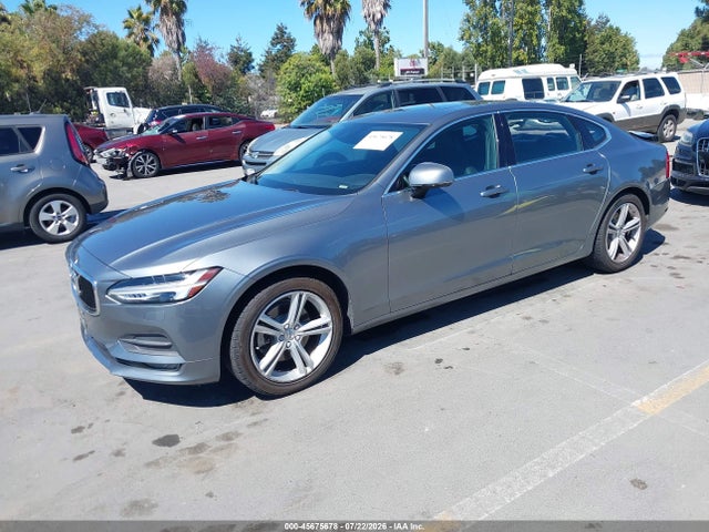 LVY982MK3JP025063 Volvo S90 T5 Momentum