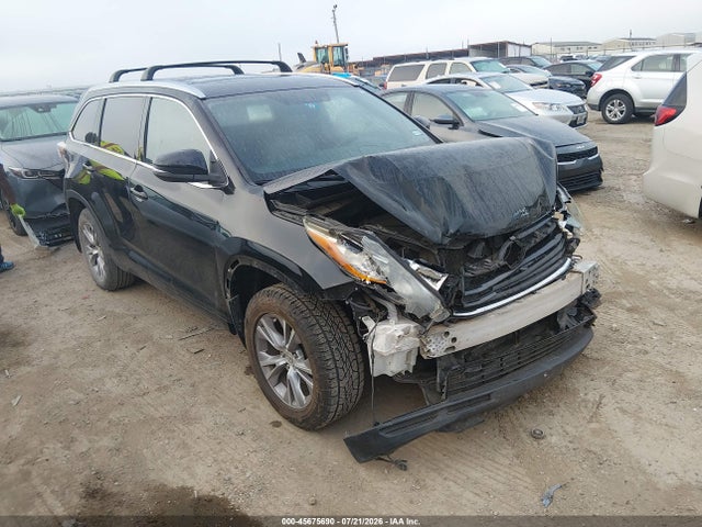 Продаж на аукціоні авто 2015 Toyota Highlander Xle V6, vin: 5TDKKRFH0FS092141, номер лоту: 45675690