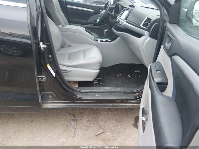 Продаж на аукціоні авто 2015 Toyota Highlander Xle V6, vin: 5TDKKRFH0FS092141, номер лоту: 45675690