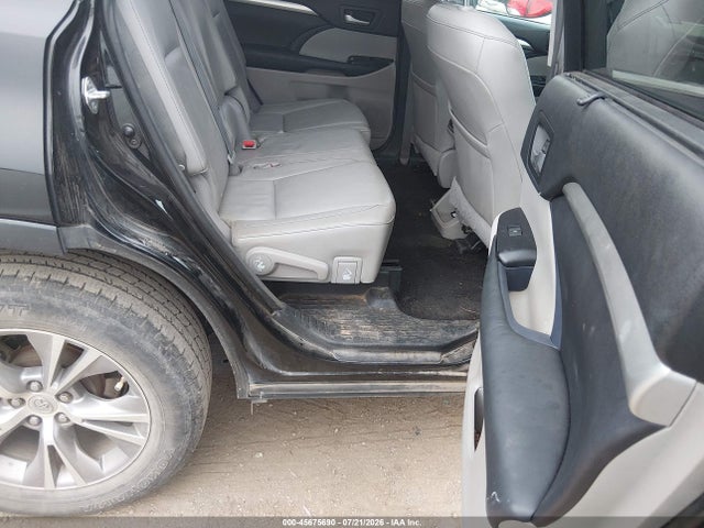 Продаж на аукціоні авто 2015 Toyota Highlander Xle V6, vin: 5TDKKRFH0FS092141, номер лоту: 45675690