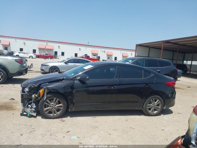 45675692 :رقم المزاد ، 5NPD84LF3HH181840 vin ، 2017 Hyundai Elantra Value Edition مزاد بيع