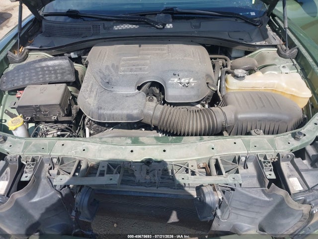 2C3CDXHG2JH221001 Dodge Charger Sxt Plus Rwd