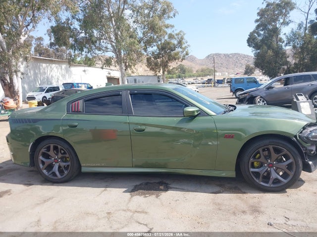 2C3CDXHG2JH221001 Dodge Charger Sxt Plus Rwd