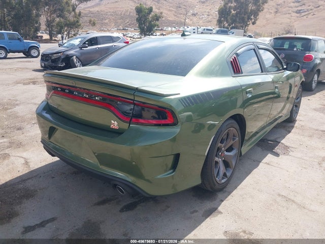 2C3CDXHG2JH221001 Dodge Charger Sxt Plus Rwd