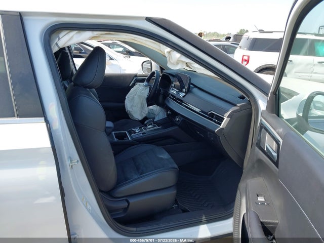 Aukcja sprzedaży 2024 Mitsubishi Outlander Se 2.5 2wd/se Black Edition S-awc/se Black Edition W/pano Roof S-awc, vin: JA4J3VA81RZ060014, numer aukcji: 45675701