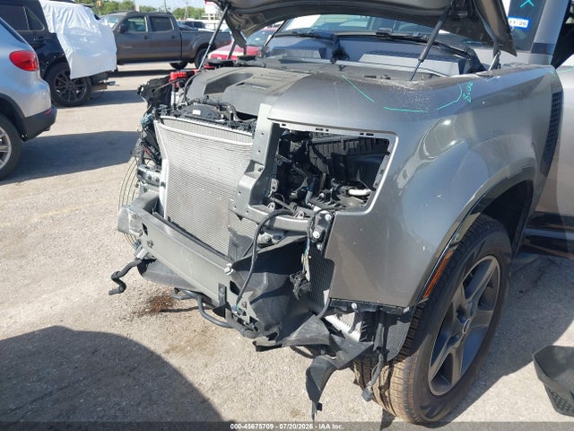 2025 Land Rover Defender 130 P400 X-dynamic Se მანქანა იყიდება აუქციონზე, vin: SALE2FEUXS2373142, აუქციონის ნომერი: 45675709