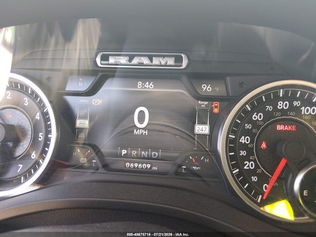 45675718 :رقم المزاد ، 1C6SRFJTXKN877537 vin ، 2019 Ram 1500 Laramie  4x4 5'7 Box مزاد بيع