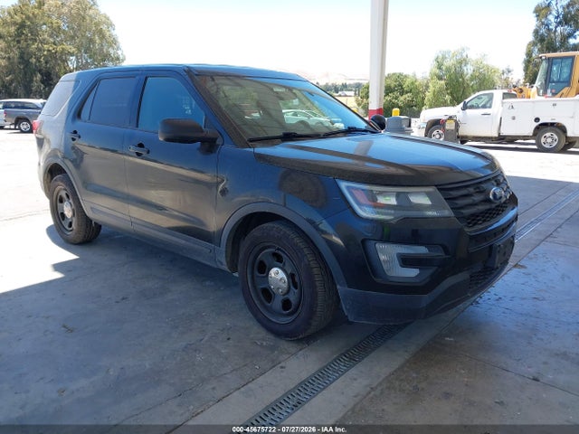Ford Police Interceptor Utility 2018 1FM5K8AR1JGC49567 головне зображення