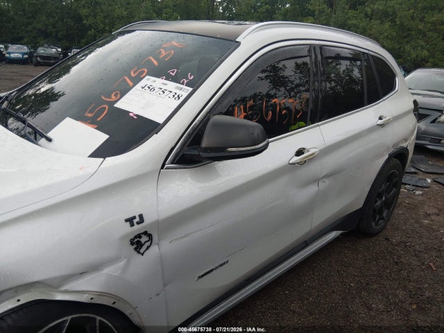 2017 Bmw X1 Xdrive28i მანქანა იყიდება აუქციონზე, vin: WBXHT3C37H5F68512, აუქციონის ნომერი: 45675738