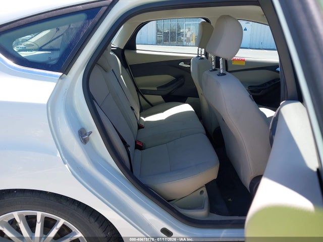 Ford FOCUS ELECTRIC 2018 1FADP3R45JL296126 Image 8